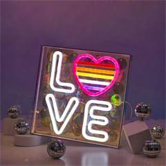 LAMPE EFFET NEON LOVE